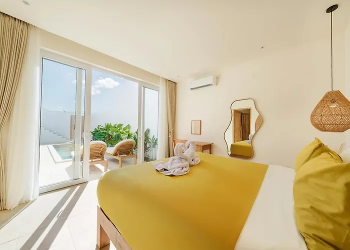 Villa Sira Rosa 2br With Rooftop Oasis Uluwatu (Bali)