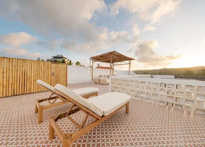 Sira Rosa 2br With Rooftop Oasis Villa Uluwatu (Bali)