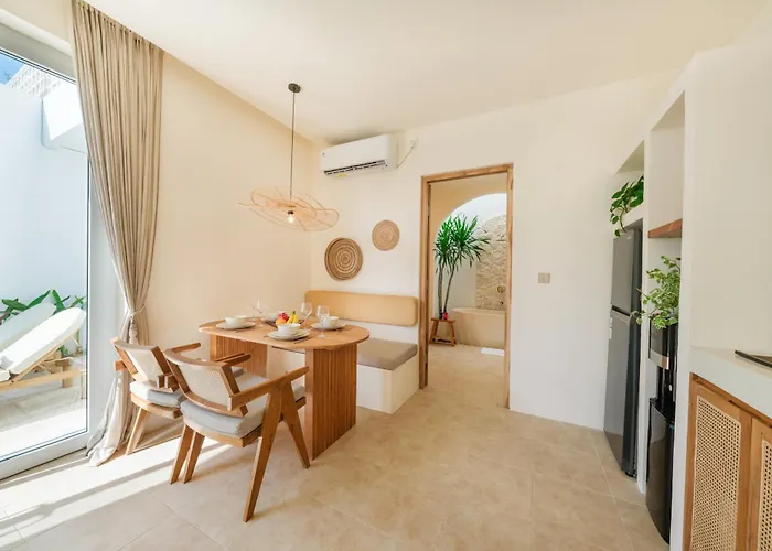 Sira Rosa 2br With Rooftop Oasis Uluwatu (Bali)