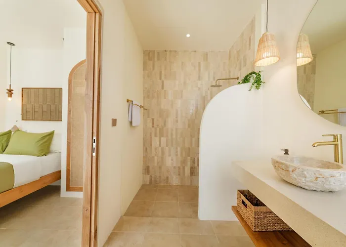 Sira Rosa 2br With Rooftop Oasis Villa *