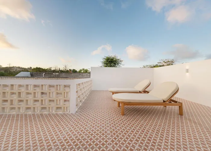 Sira Rosa 2br With Rooftop Oasis Uluwatu (Bali)
