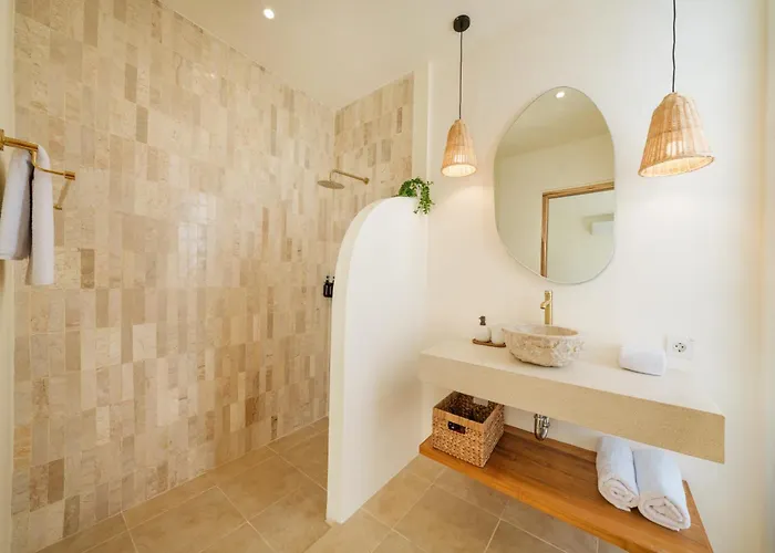 Sira Rosa 2br With Rooftop Oasis *